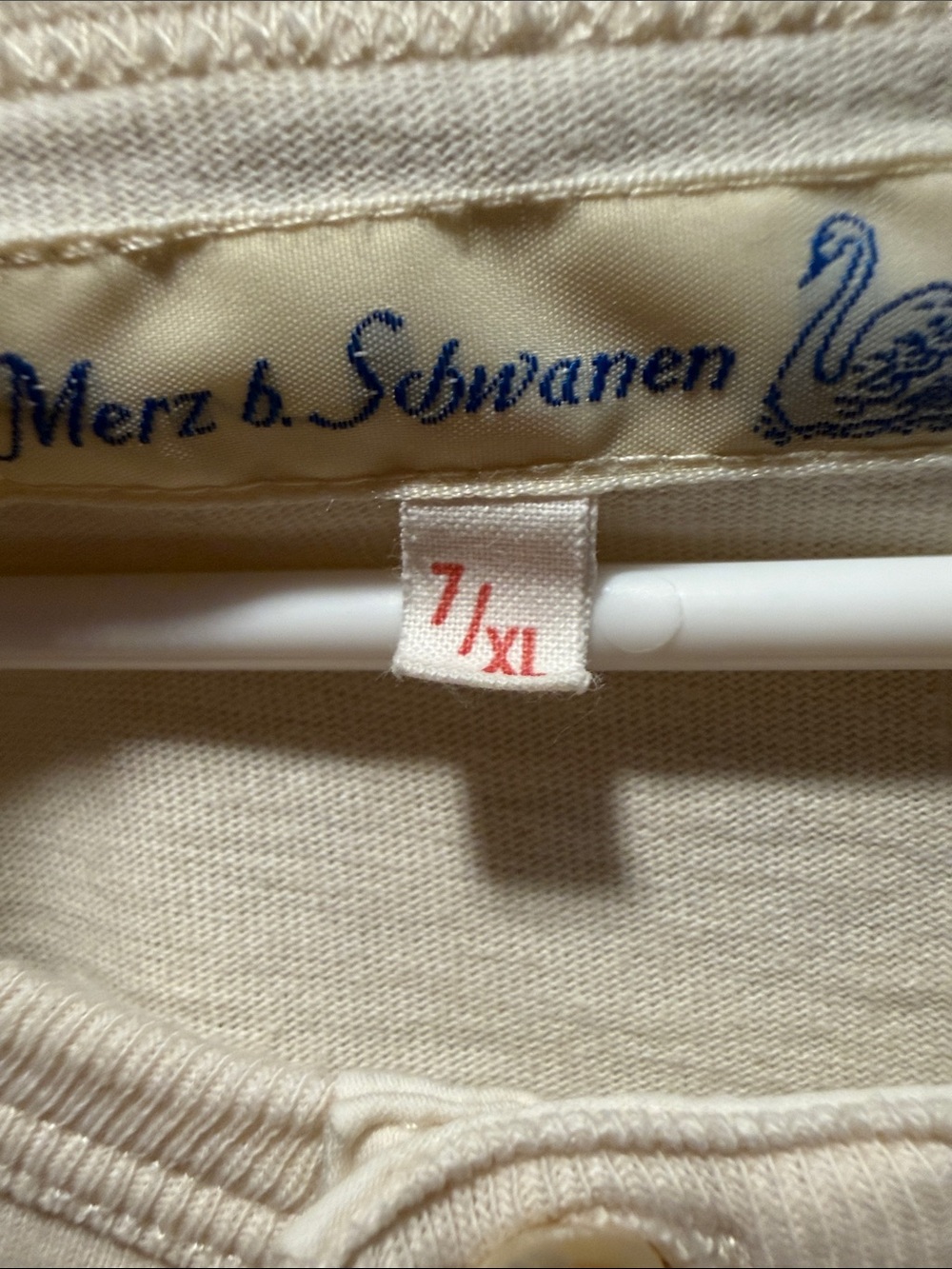 Merz B. Schwanen Short-Sleeve Henley Shirt in Cream and Navy (2) - Picture 2 of 2